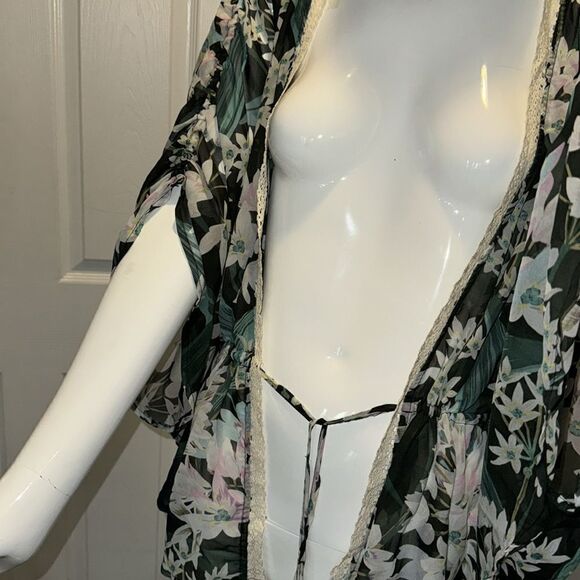 Miss Me Green tropical Floral Print Sheer Kimono Cardigan - Picture 9 of 11